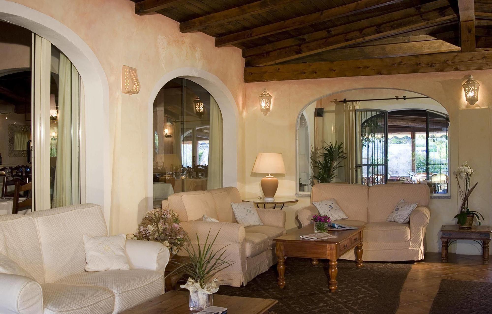 Colonna Resort Country & Sporting Club Porto Cervo Ruang foto